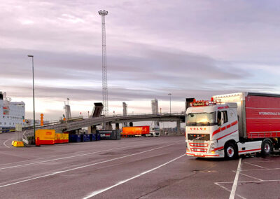 baechtrans-spedition-slider-hafen